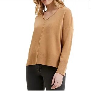 French Connection NWT Babysoft V Neck Sweater
Camel Size Medium